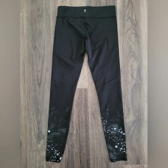 Ivivva Leggings (Graffiti Design*) - Picture 3 of 3